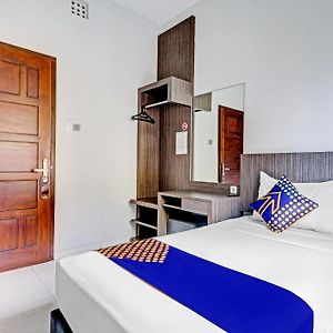 Small Single Room